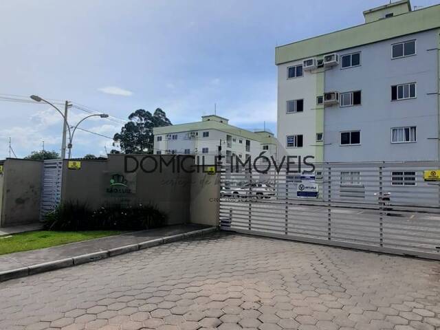 #806 - Apartamento para Locação em Criciúma - SC