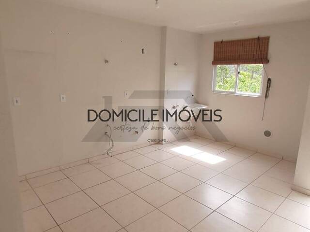 Apartamento para Locação em Criciúma - 3