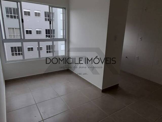 Apartamento para Locação em Criciúma - 2