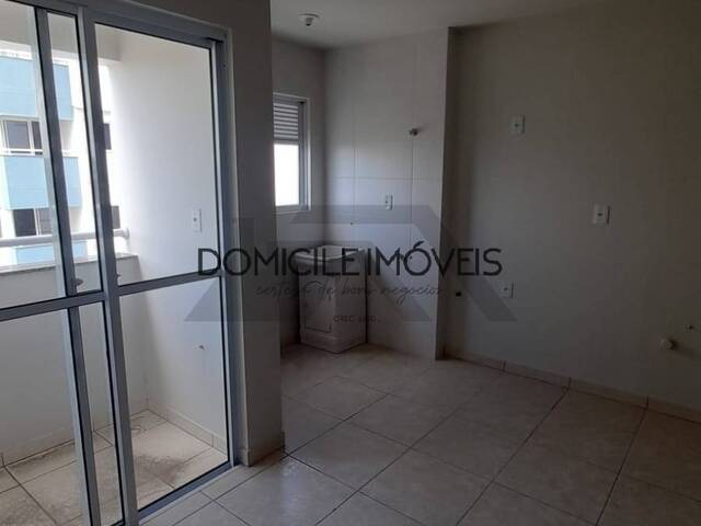 Apartamento para Locação em Criciúma - 3