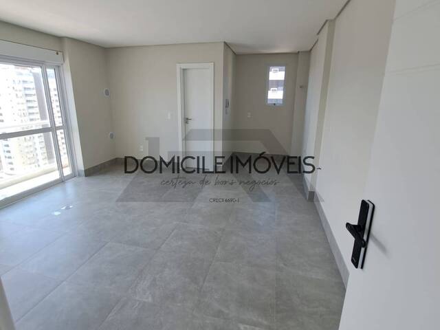 Apartamento para Venda em Criciúma - 5