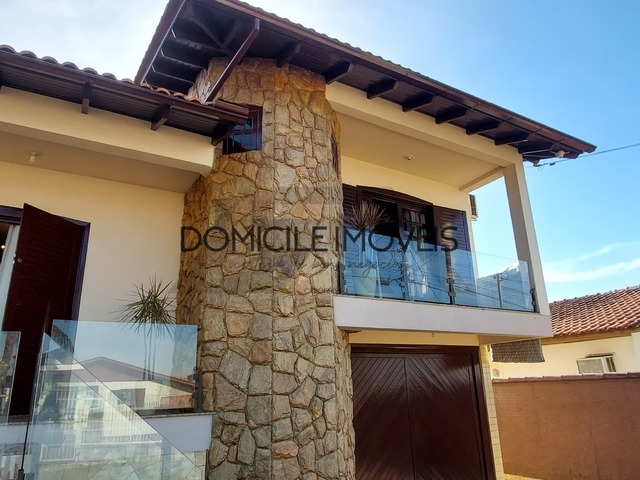 #1242 - Casa para Venda em Criciúma - SC - 3