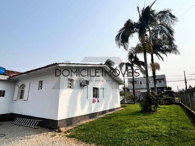 #1296 - Casa para Venda em Criciúma - SC - 3