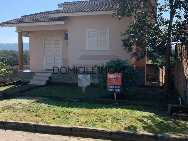 #1332 - Casa para Venda em Criciúma - SC - 2