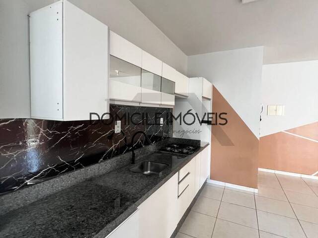 #1362 - Apartamento para Locação em Criciúma - SC - 2