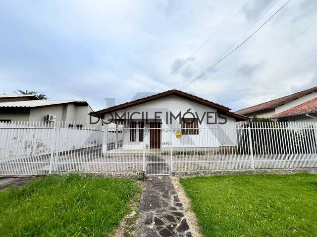 #1366 - Casa para Locação em Criciúma - SC - 1