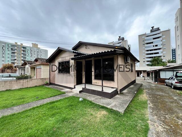 #1380 - Casa para Locação em Criciúma - SC - 2