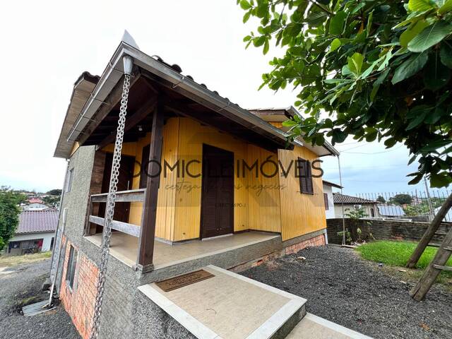 #1444 - Casa para Locação em Criciúma - SC - 2