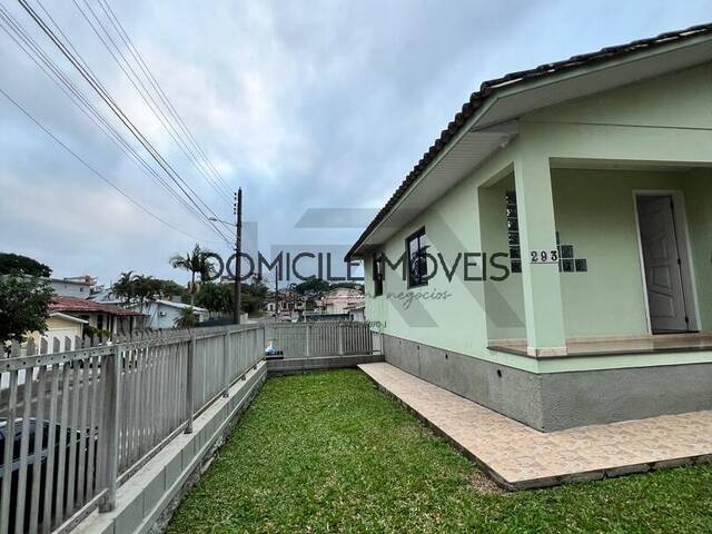 #1454 - Casa para Venda em Criciúma - SC - 2