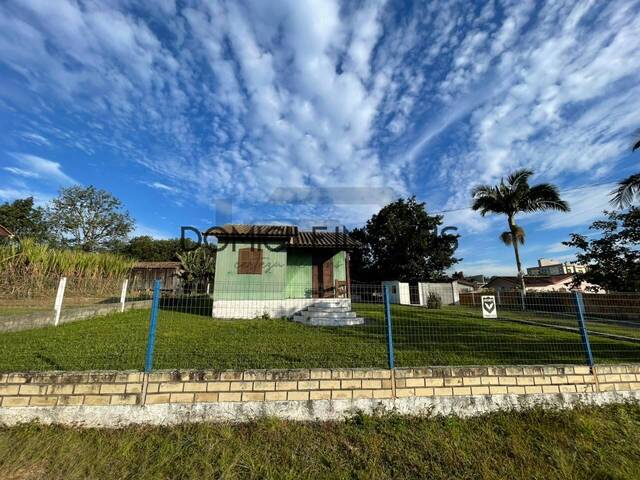 #909 - Casa para Locação em Criciúma - SC
