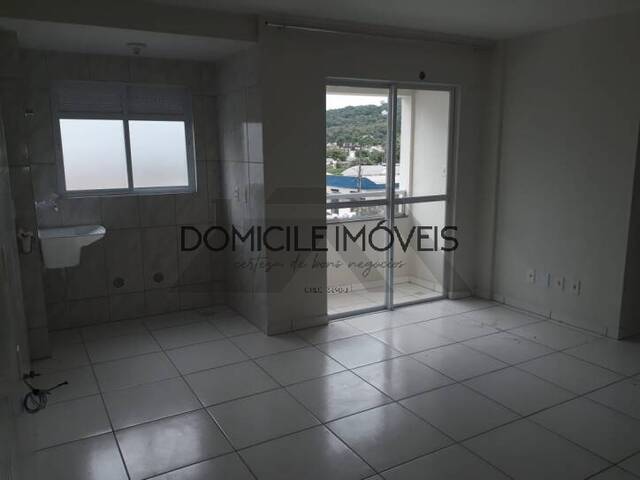 Apartamento para Locação em Criciúma - 2